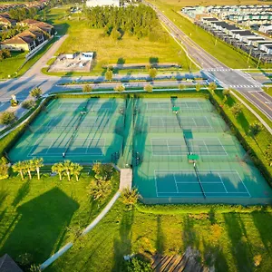 Rolling Skies 9br Pool & Near Holiday home